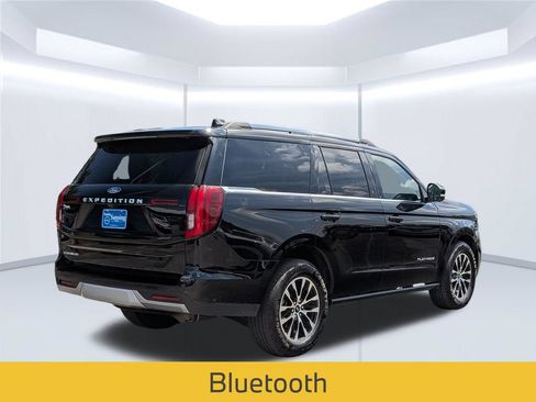 Used 2025 Ford Expedition Platinum AWD/4WD image 6