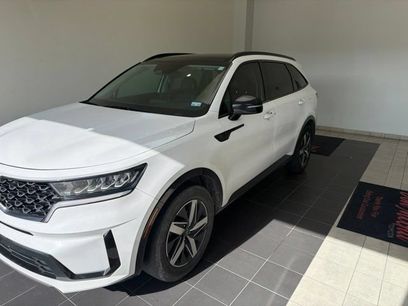 Used 2022 Kia Sorento S w/ Panoramic Sunroof Package