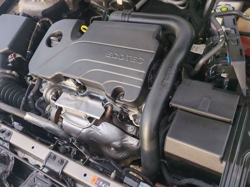 Used 2022 Chevrolet Malibu LT image 14