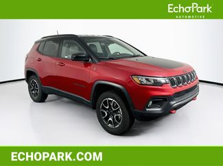 Used 2025 Jeep Compass Trailhawk AWD/4WD video 1