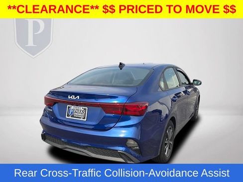 Used 2024 Kia Forte LXS w/ LXS Technology Package FWD image 8