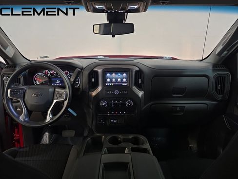 Used 2021 Chevrolet Silverado 1500 Custom Trail Boss w/ Safety Confidence Package image 11