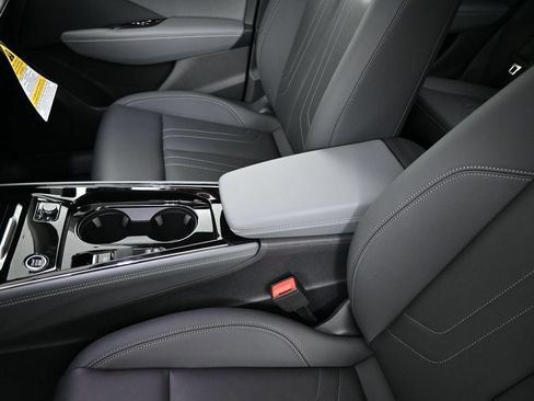 New 2026 Audi Q3 quattro 2.0T AWD/4WD image 10