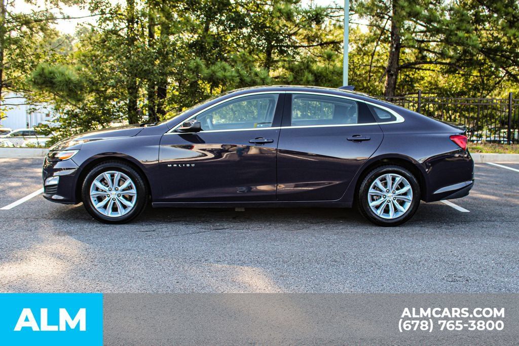 Used 2025 Chevrolet Malibu LT FWD image 6