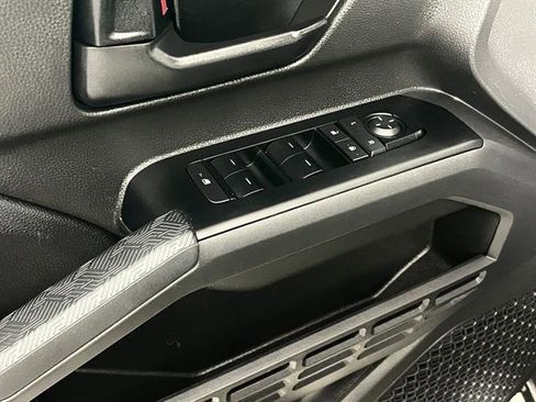 Certified 2025 Toyota Tacoma SR5 image 19