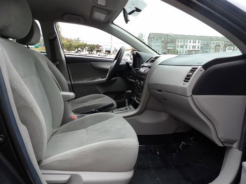 Used 2011 Toyota Corolla LE image 14
