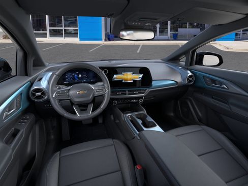 New 2026 Chevrolet Equinox EV LT image 17
