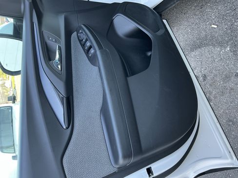 Used 2023 Chevrolet TrailBlazer LT w/ Convenience Package image 28