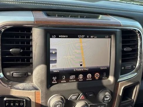 Used 2017 RAM 1500 Laramie w/ Convenience Group AWD/4WD image 9