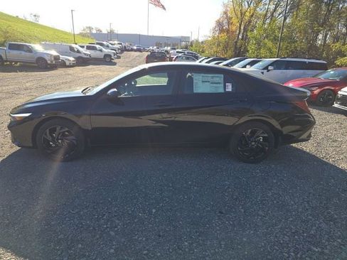New 2026 Hyundai Elantra Sport FWD image 2