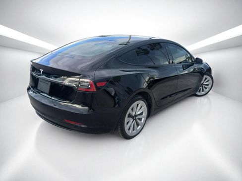 Used 2023 Tesla Model 3 Standard Range RWD image 4