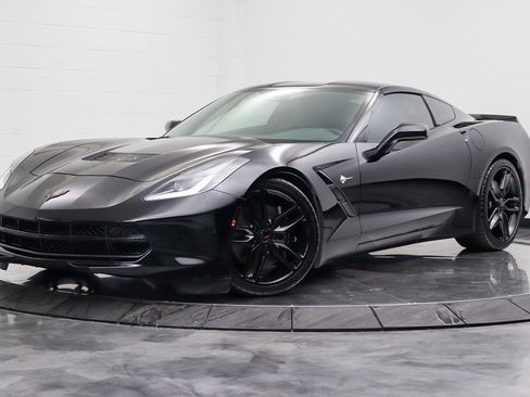 Used 2014 Chevrolet Corvette Stingray Coupe RWD image 19