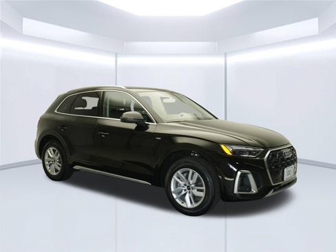 Certified 2023 Audi Q5 2.0T Premium w/ Convenience Package AWD/4WD image 11