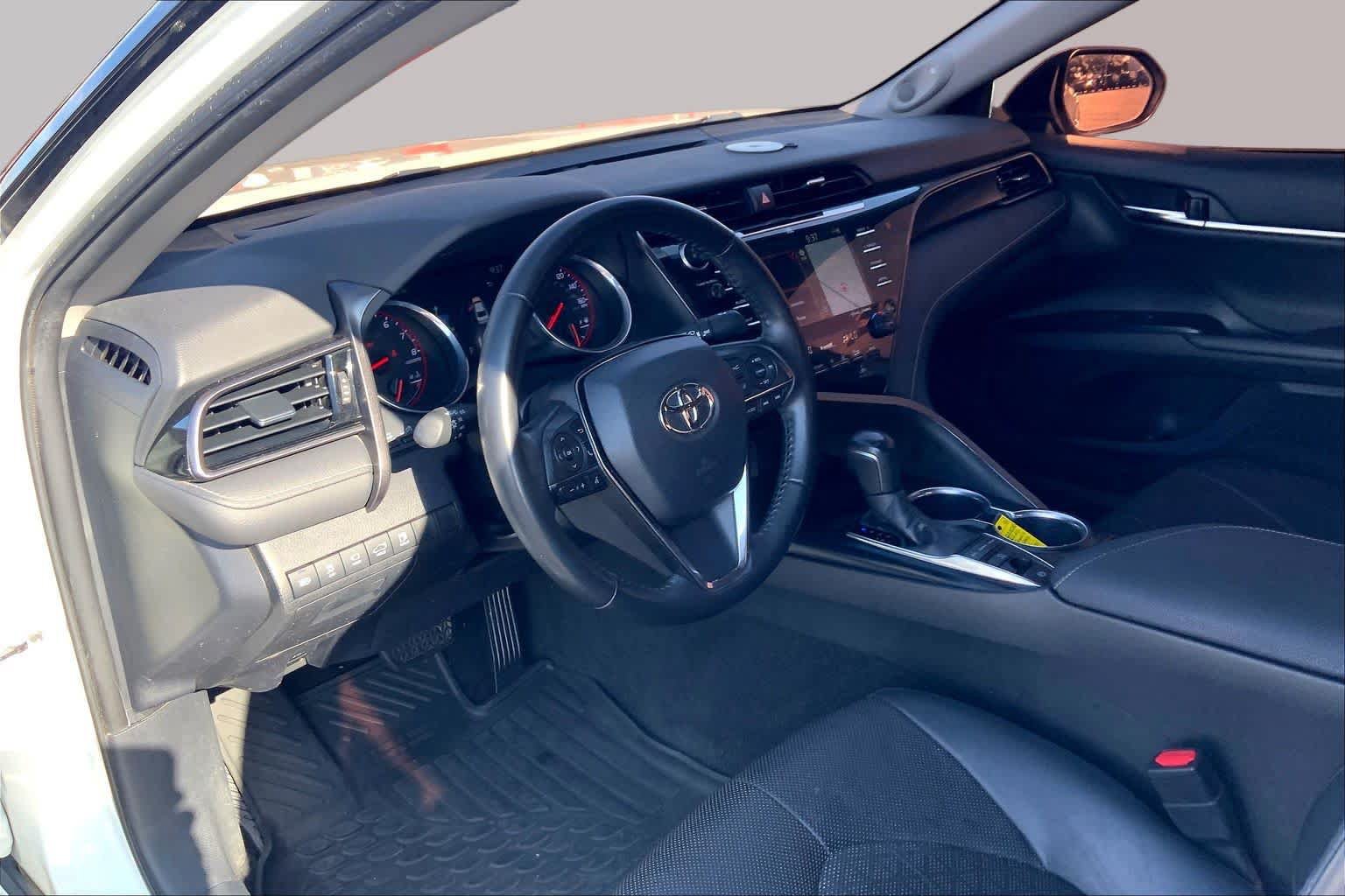 Used 2020 Toyota Camry XSE w/ Driver Assist Package FWD image 18