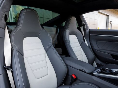 Used 2024 Porsche 911 Turbo image 35