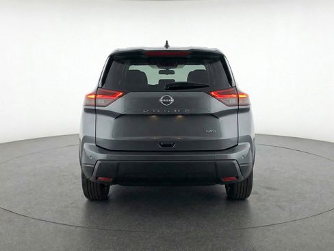 Used 2025 Nissan Rogue SV image 7