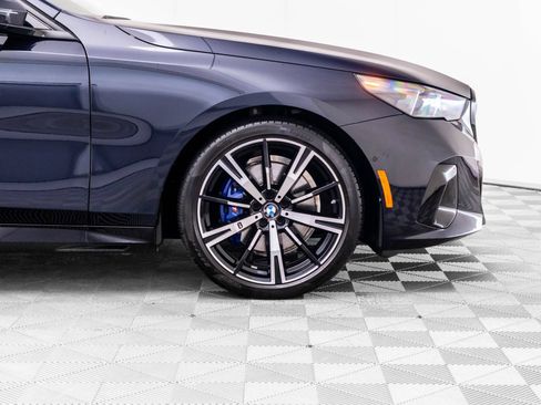 Used 2024 BMW 530i xDrive w/ M Sport Package AWD/4WD image 37