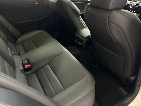 Used 2024 Lexus IS 350 F Sport RWD image 28