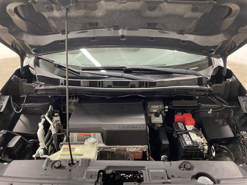 Used 2020 Nissan Leaf SV w/ SV All Weather Package image 13