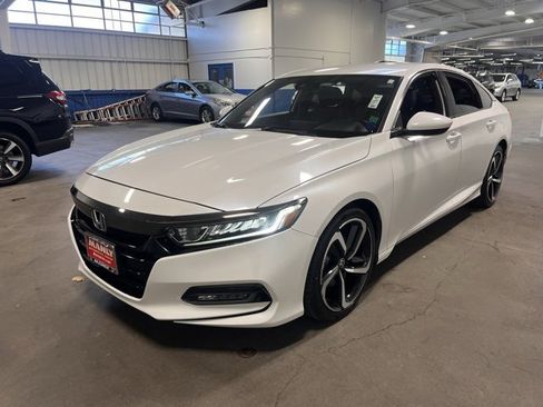 Used 2018 Honda Accord Sport image 7