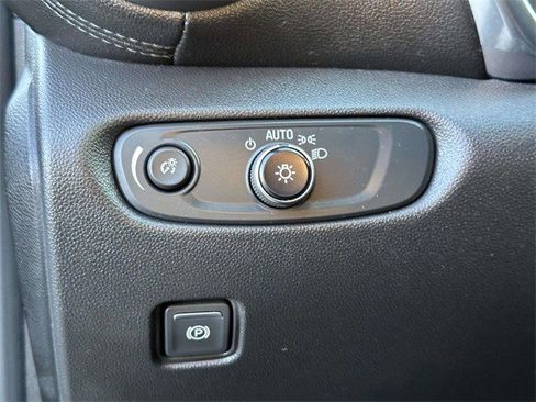 Certified 2021 Chevrolet Blazer LT image 5