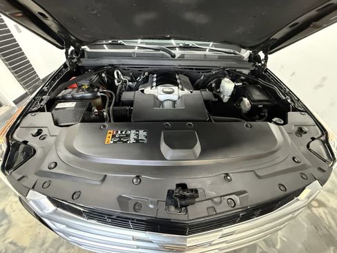 Used 2019 Cadillac Escalade Luxury image 31