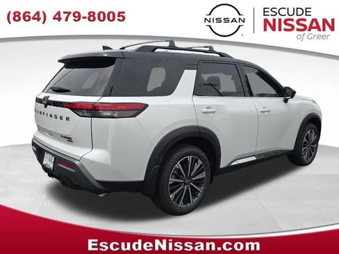 New 2026 Nissan Pathfinder Platinum AWD/4WD image 3