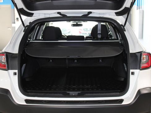 Used 2025 Subaru Outback Premium AWD/4WD image 26