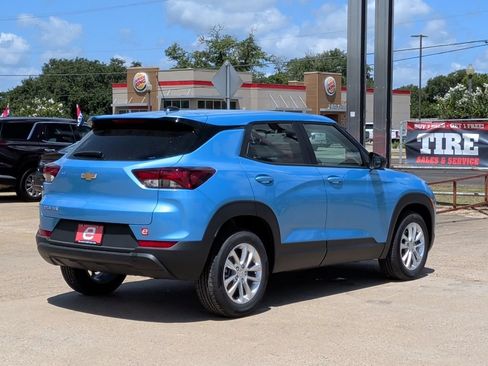 New 2026 Chevrolet TrailBlazer LS w/ LS Convenience Package FWD image 8