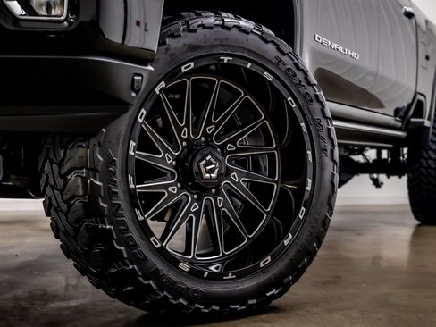 Used 2022 GMC Sierra 2500 Denali AWD/4WD image 25