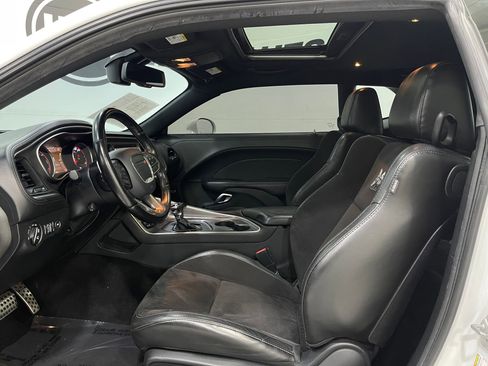 Used 2020 Dodge Challenger R/T Scat Pack w/ Plus Package RWD image 13