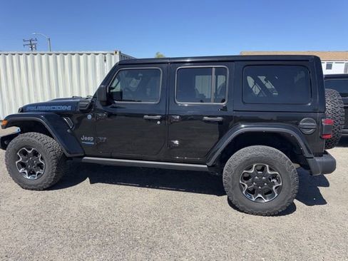 Used 2022 Jeep Wrangler Unlimited Rubicon 4xe w/ Steel Bumper Group AWD/4WD image 8