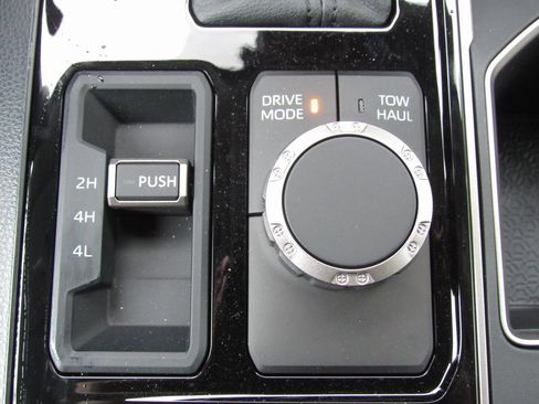 Used 2024 Toyota Tundra SR5 image 31