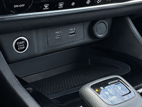 Used 2023 Nissan Rogue SV image 20