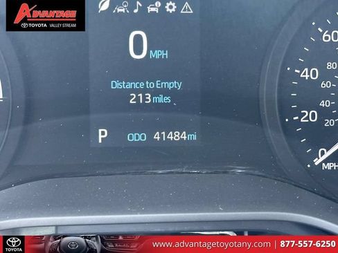 Used 2021 Toyota Sienna XLE AWD/4WD image 30