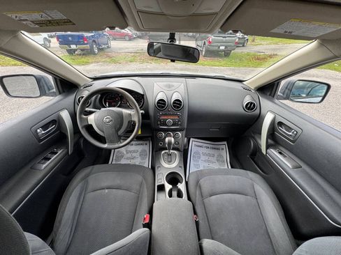 Used 2015 Nissan Rogue S FWD image 16