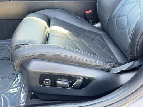 Certified 2024 BMW 530i xDrive AWD/4WD image 18