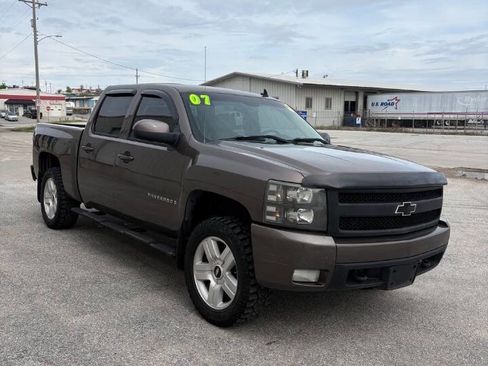 Used 2007 Chevrolet Silverado 1500 LTZ w/ Safety Package AWD/4WD image 2