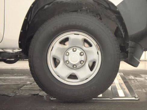 Used 2022 Toyota Tacoma SR image 27