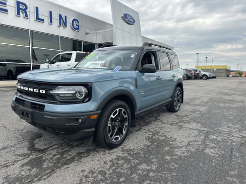 Used 2023 Ford Bronco Sport Outer Banks w/ Tech Package AWD/4WD image 8