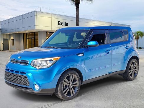 Used 2015 Kia Soul + w/ Audio Package FWD image 1