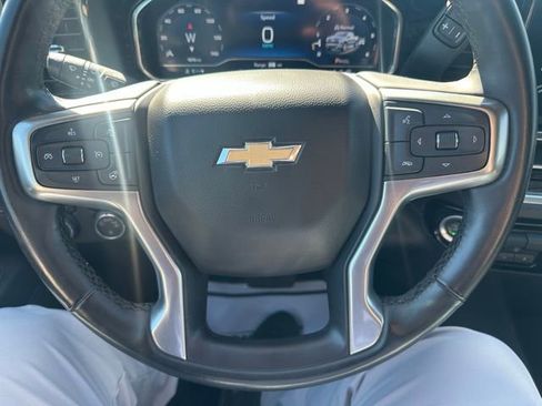 Used 2023 Chevrolet Silverado 1500 LT AWD/4WD image 28