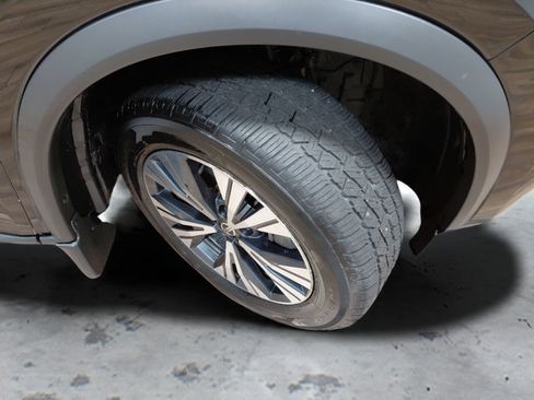 Used 2021 Nissan Rogue SV AWD/4WD image 10