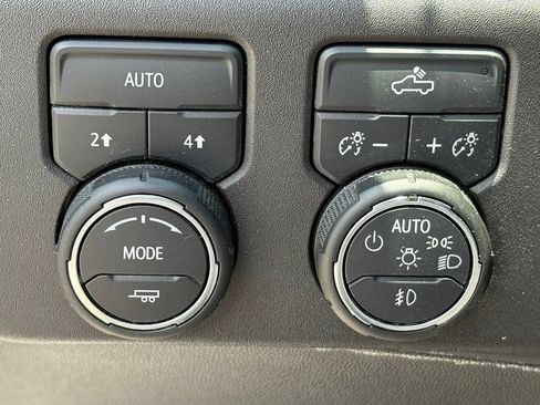 Used 2024 Chevrolet Silverado 1500 RST AWD/4WD image 41
