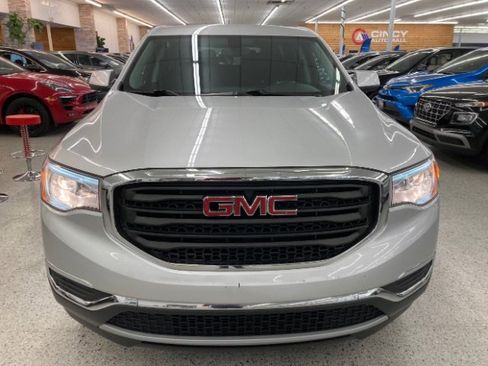 Used 2019 GMC Acadia SLE w/ LPO, Cargo Package image 3