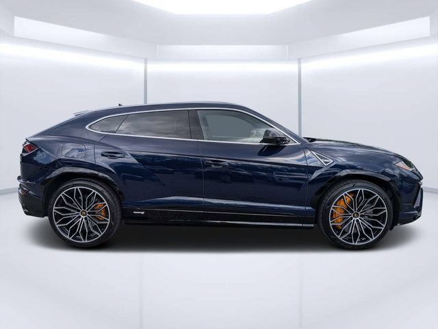 Used 2024 Lamborghini Urus S AWD/4WD image 2