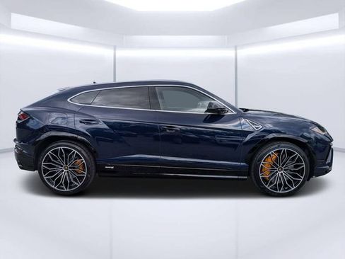 Used 2024 Lamborghini Urus S AWD/4WD image 2