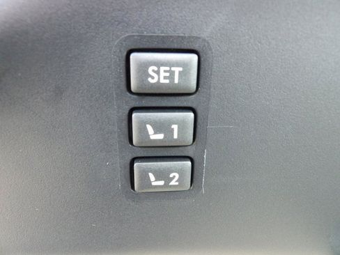 Used 2026 Subaru Ascent Limited w/ Popular Package #2 AWD/4WD image 15