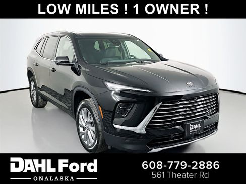 Used 2025 Buick Enclave Preferred w/ Super Cruise Package image 1
