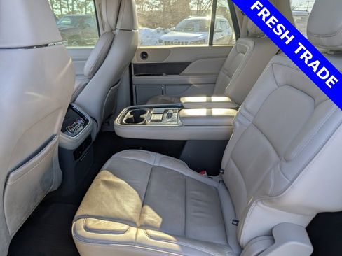 Used 2018 Lincoln Navigator L Reserve w/ Technology Package image 19